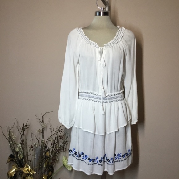 *NEW* Hype, Gorgeous Embroidered, Long Sleeves White Summer Dress Size L. - Picture 5 of 12